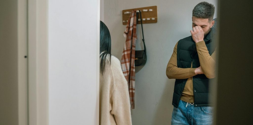 Altijd ruzie en verwijten in je relatie? Zo doorbreek je negatieve patronen